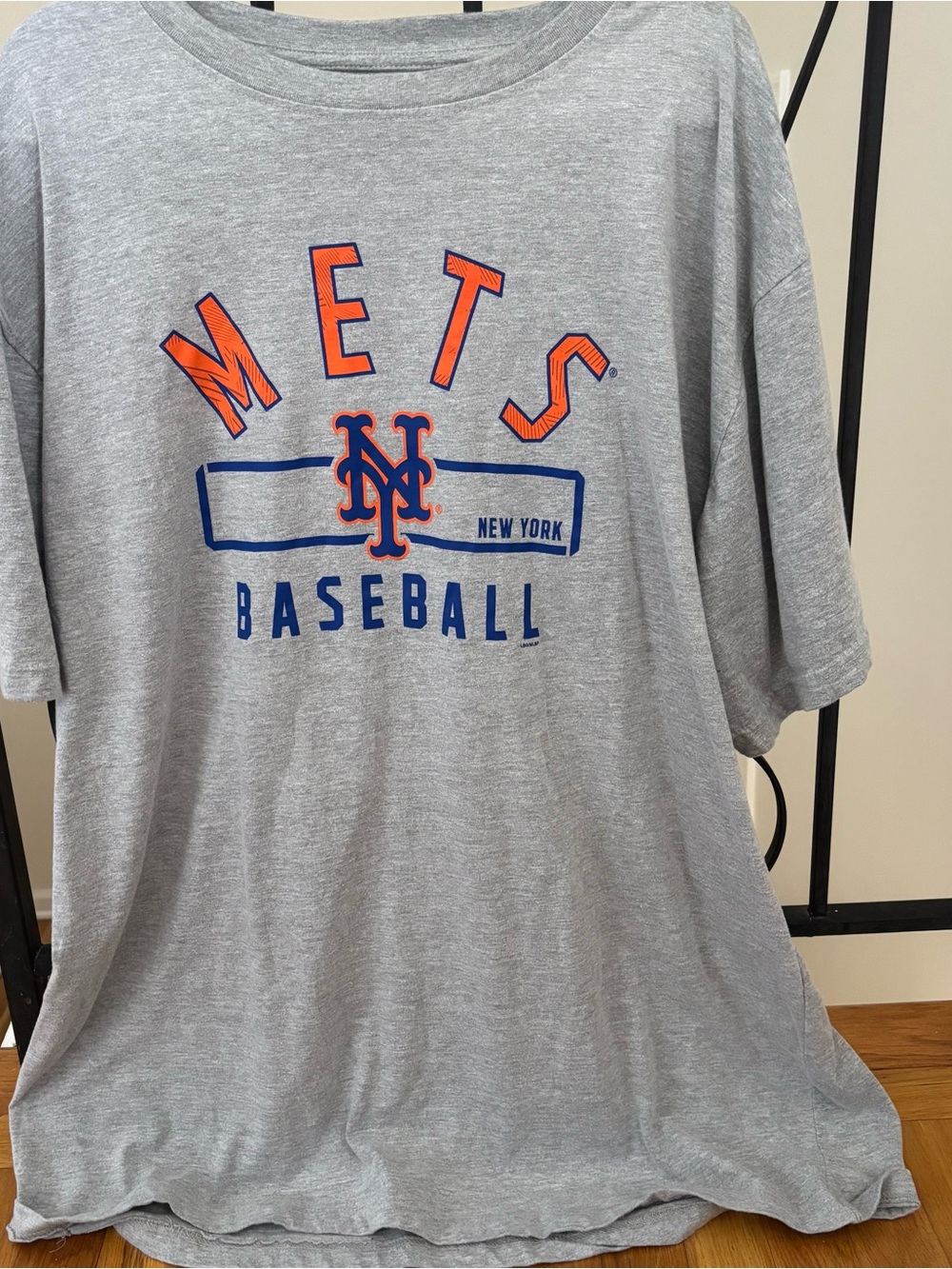 MLB New York Mets Gray Tee with Orange and Blue Logo